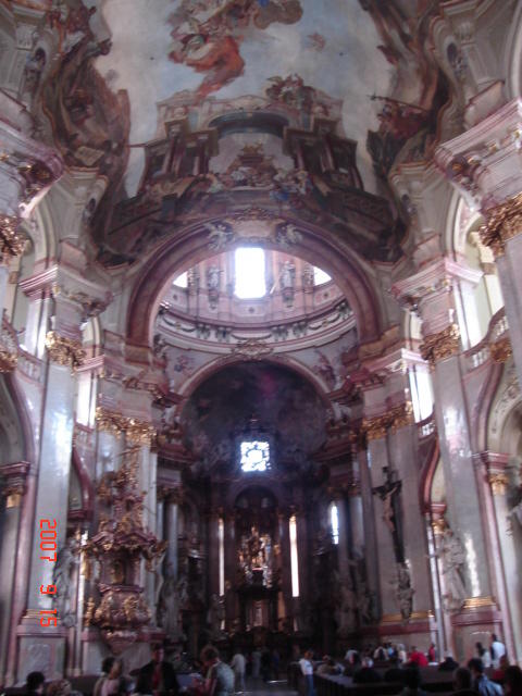 Praga&Vena 167 - Copy.jpg